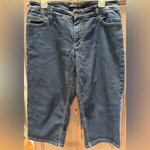 Faded Glory 16W Dark Wash Cropped Capri Jeans